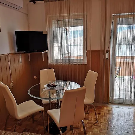 With Parking Space Pag - 6542 Pag Town