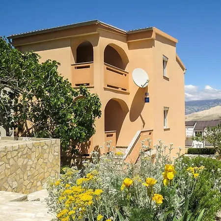 With Parking Space Pag - 6542 Pag Town