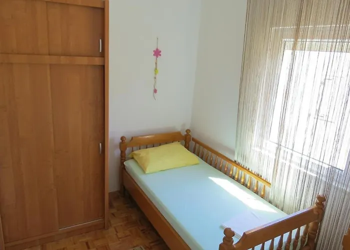 Apartament With Parking Space Pag - 6542 *