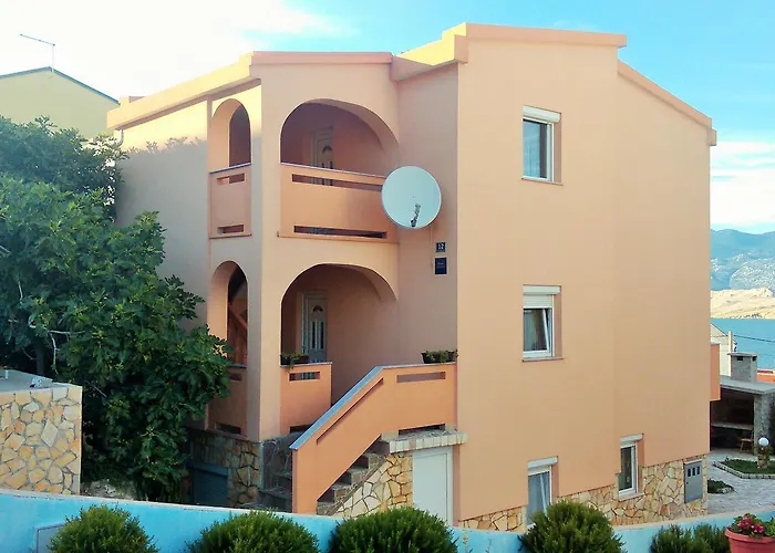 With Parking Space Pag - 6542 Pag Town